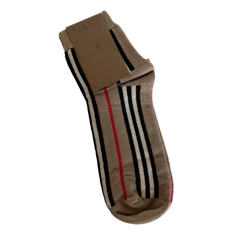 NWT Burberry Check Socks Beige Size Large (42-44 Euro)